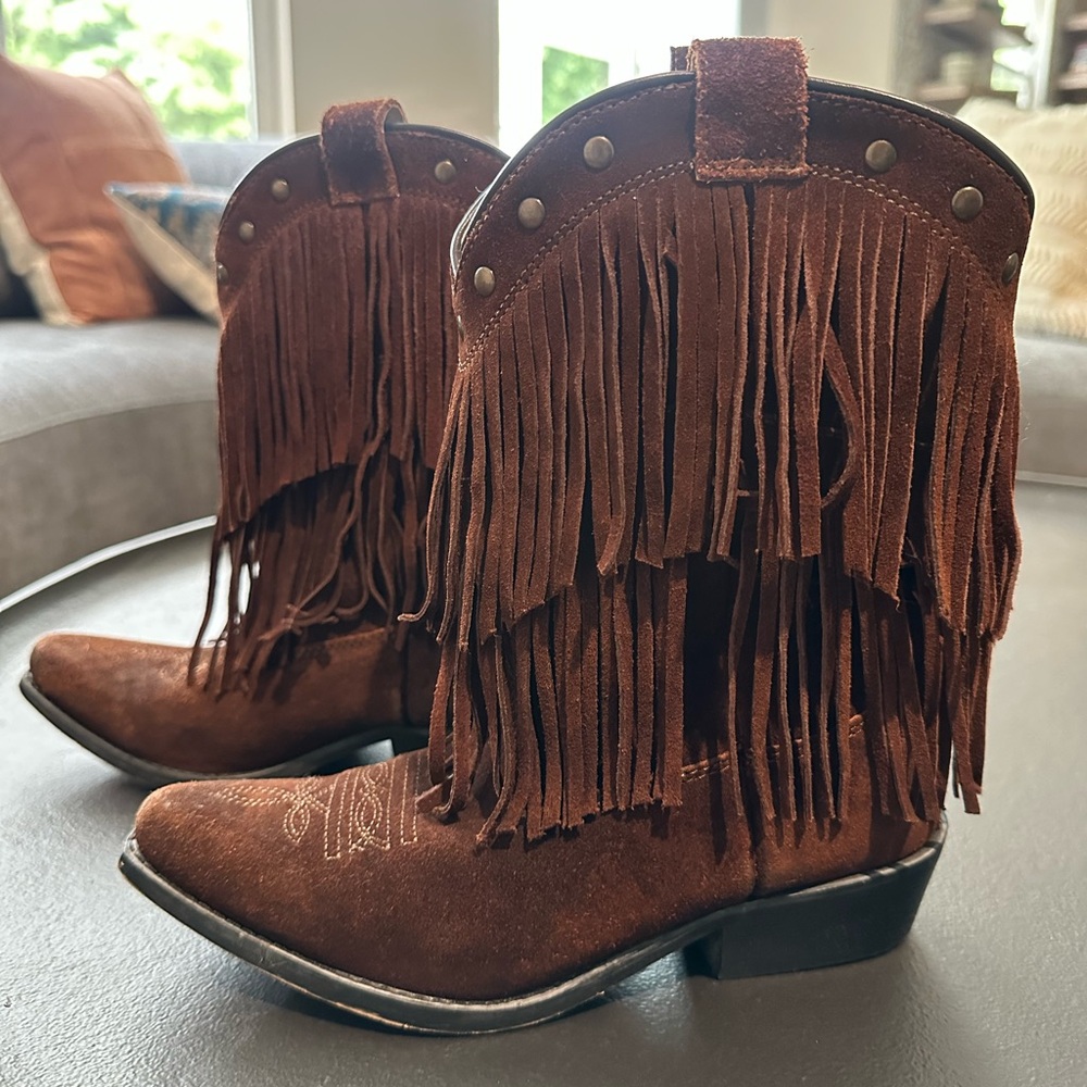 Shyanne Fringe Leather Cowboy Boots